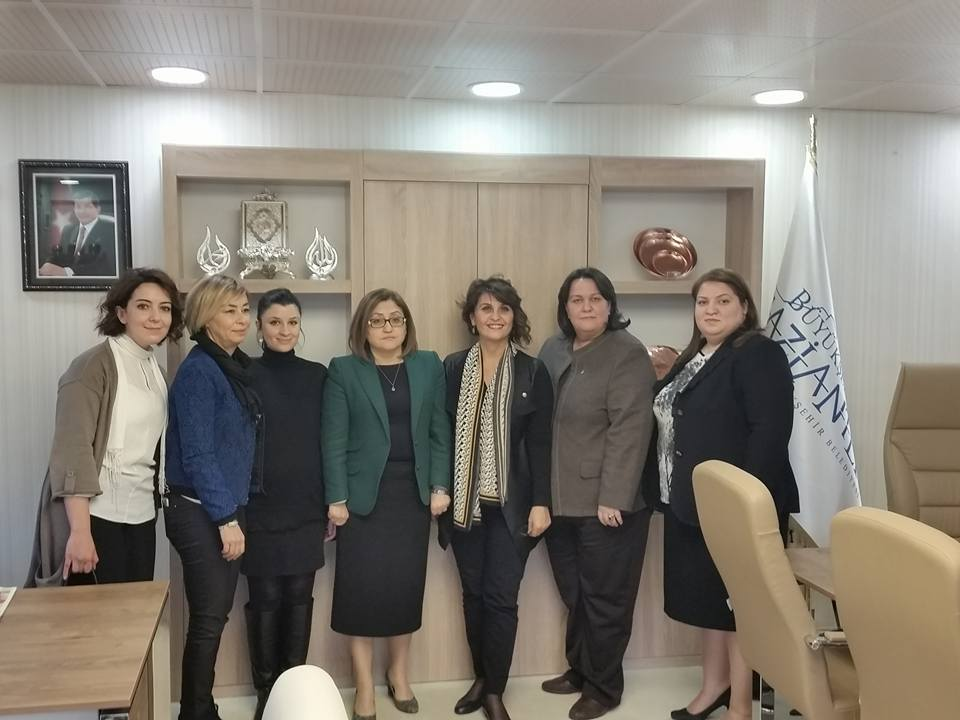 TOBB KGK Yönetimi ve Yarışma Komisyonu Büyükşehir Belediye Başkanı Sayın Fatma Şahin'i ziyaret etti.